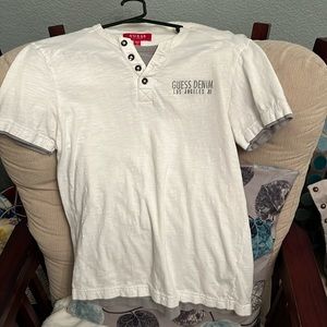 Adult small white guess tee